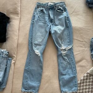 Abercrombie & Fitch The Mom High Rise Jeans